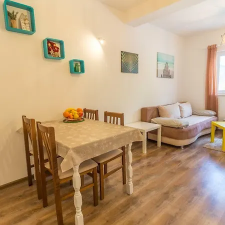Tim Apartment *