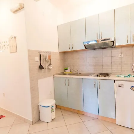 Tim Apartment Ston